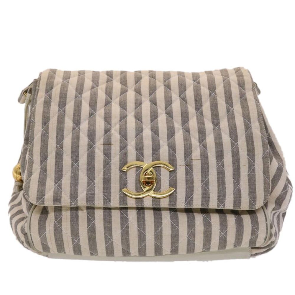 Chanel Matelassé White Canvas Shoulder Bag (Pre-Owned) - Picture 13 of 16
